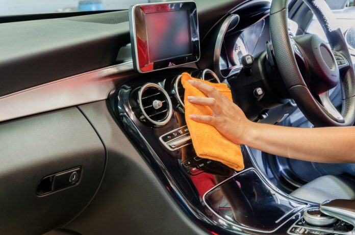 Conseils pratiques d’entretien pour des espaces intérieurs d’automobile