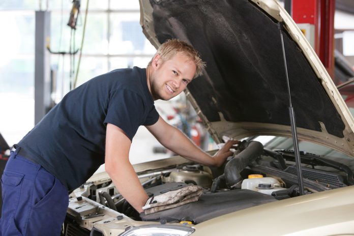 Changer facilement votre huile de transmission – Conseils et instructions