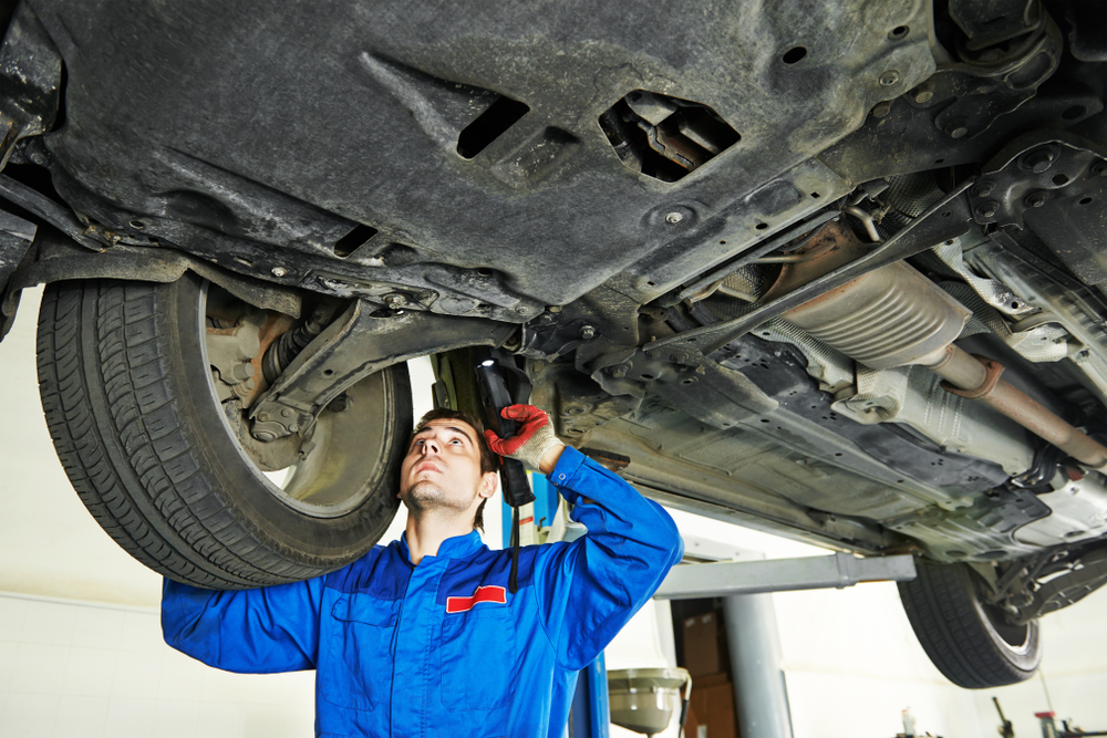 trous sous la carrosserie