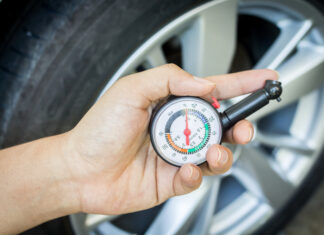 Une conduite sûre avec une pression de gonflage correcte des pneus